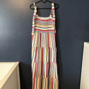 Beautiful summer boutique dress. Tie shoulder straps.